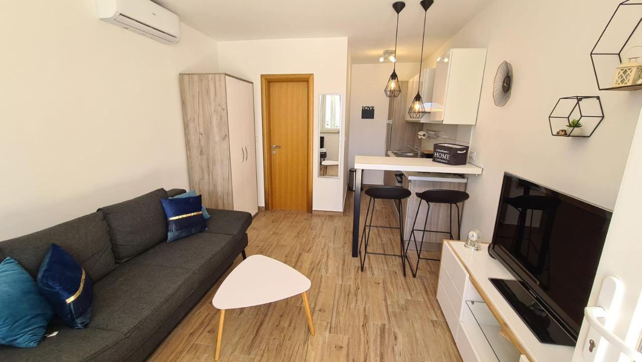 Studio Apartman Kiara Bol Kültér fotó