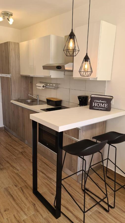 Studio Apartman Kiara Bol Kültér fotó